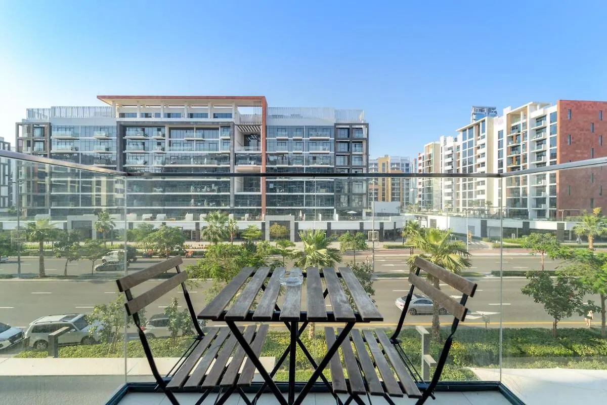 First Class Studio Urban Elegance Dubai